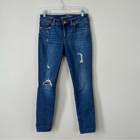 Universal Thread Denim - Universal Thread | Medium Wash Distressed Raw Hem Mid Rose Skinny Jeans Size 6